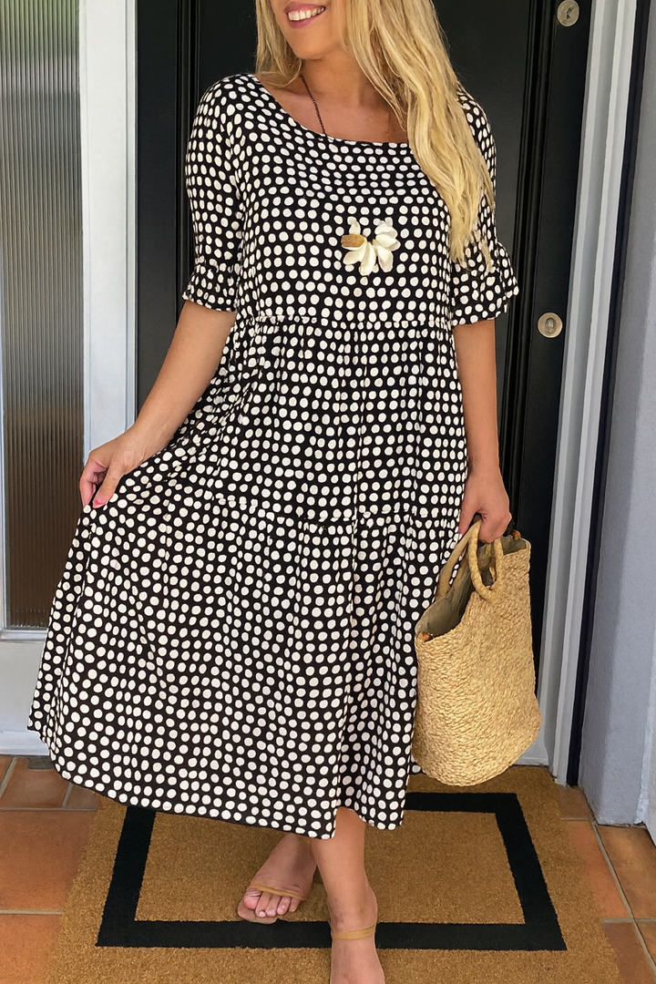 Serry – Robe midi à manches courtes avec coupe décontractée