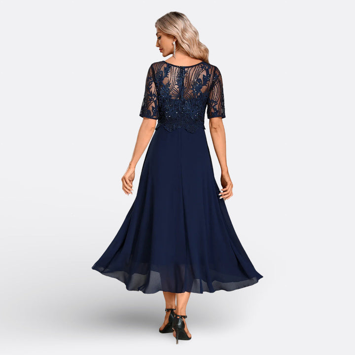 Mariana - Robe en Dentelle à Manches Courtes