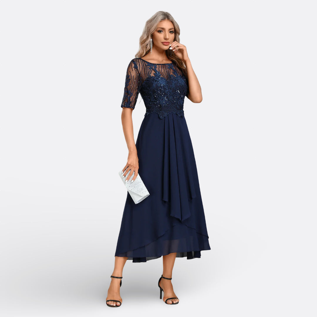 Mariana - Robe en Dentelle à Manches Courtes