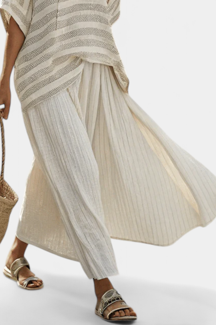 Graziella — Haut à rayures en bambou naturel et pantalons en lin fluides