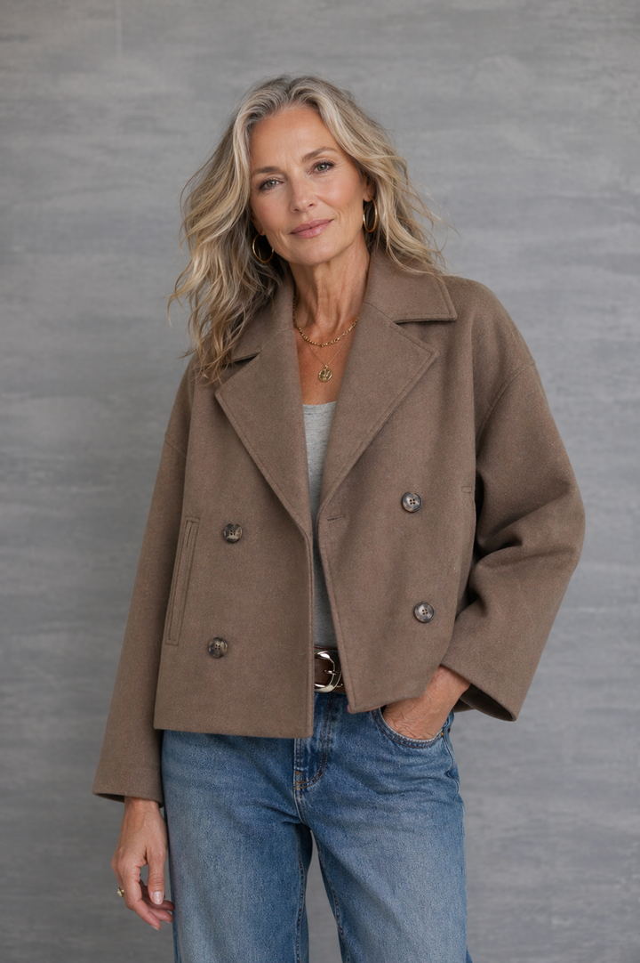 Veste chic courte à double boutonnage pour femme