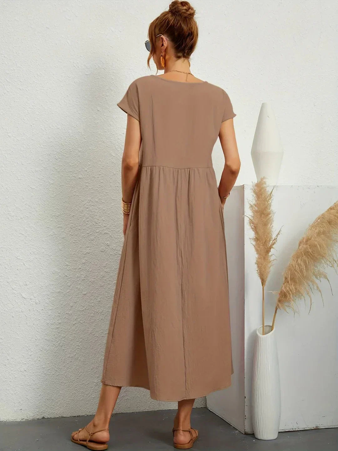 Robe midi fluide élégance intemporelle