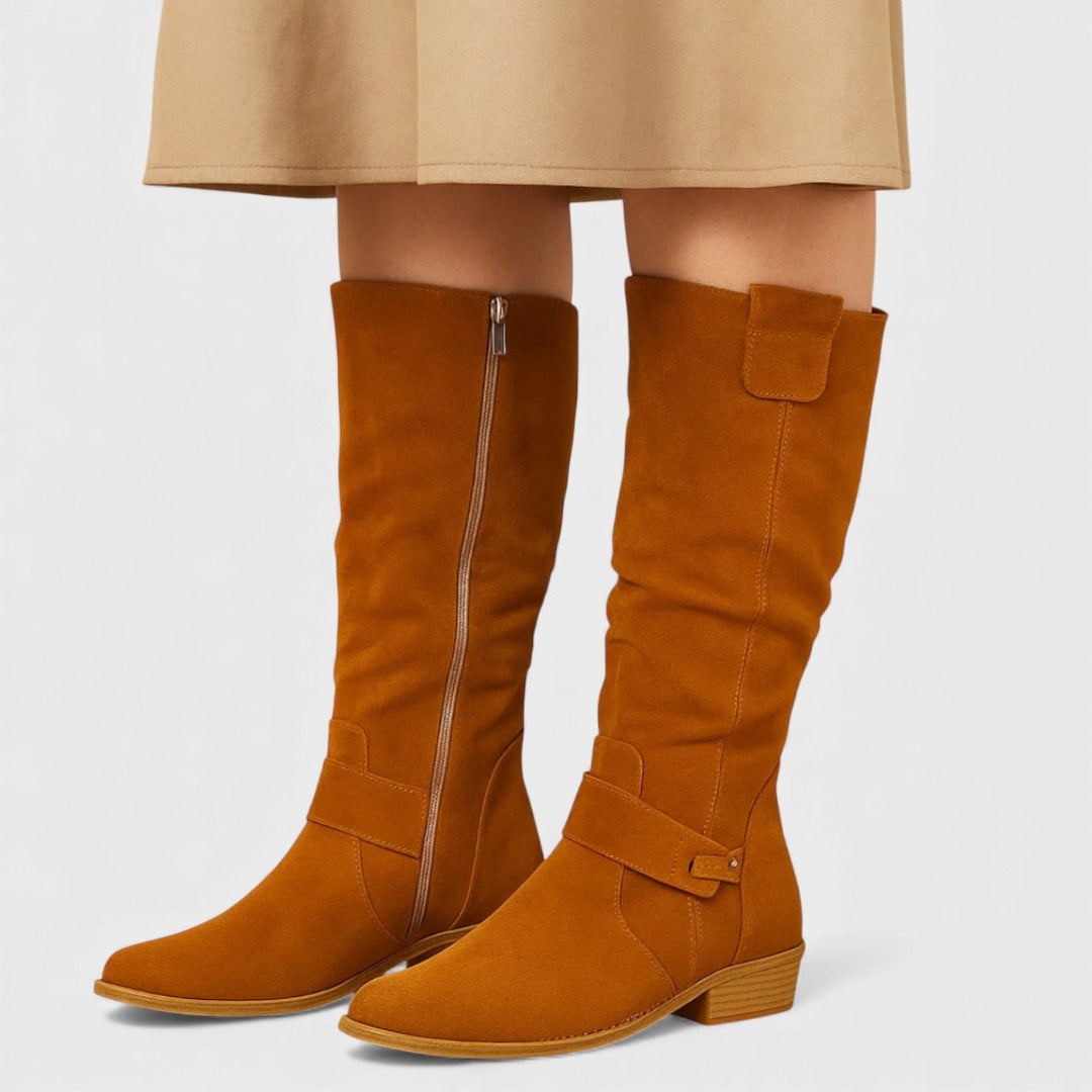 Bottes élégantes en cuir suédé 
