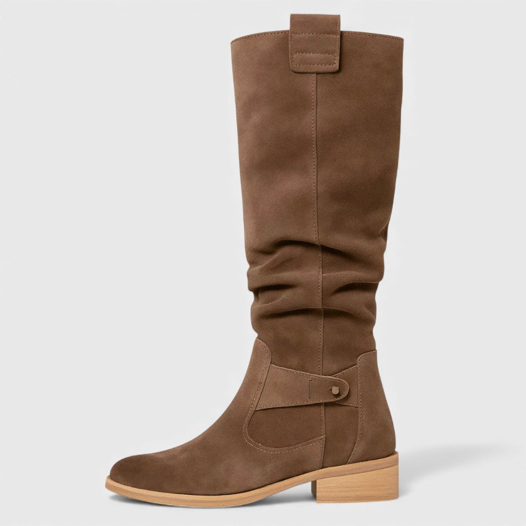 Bottes élégantes en cuir suédé 