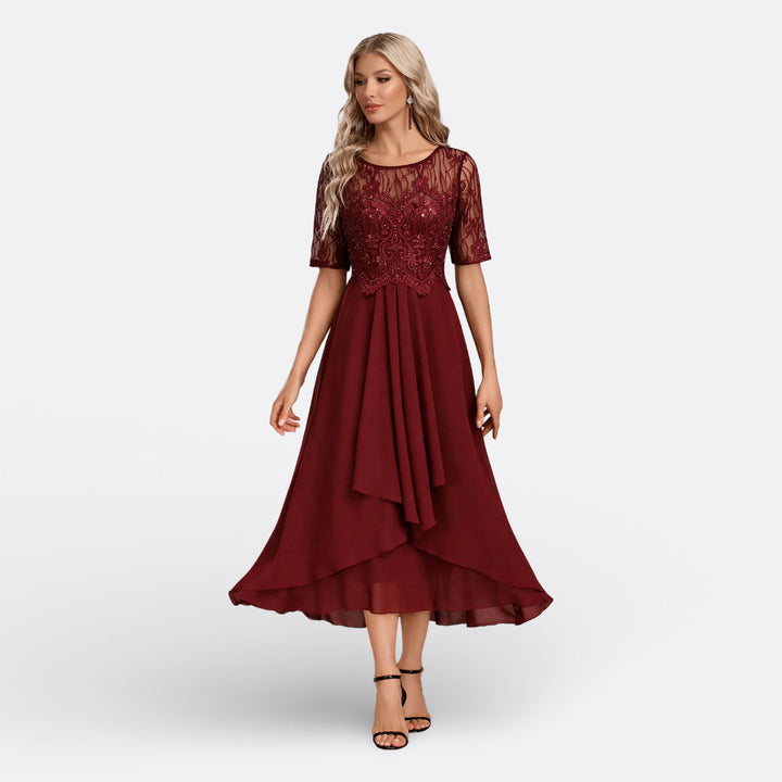 Mariana - Robe en Dentelle à Manches Courtes