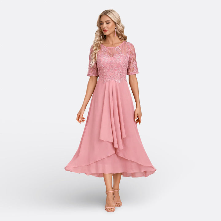 Mariana - Robe en Dentelle à Manches Courtes