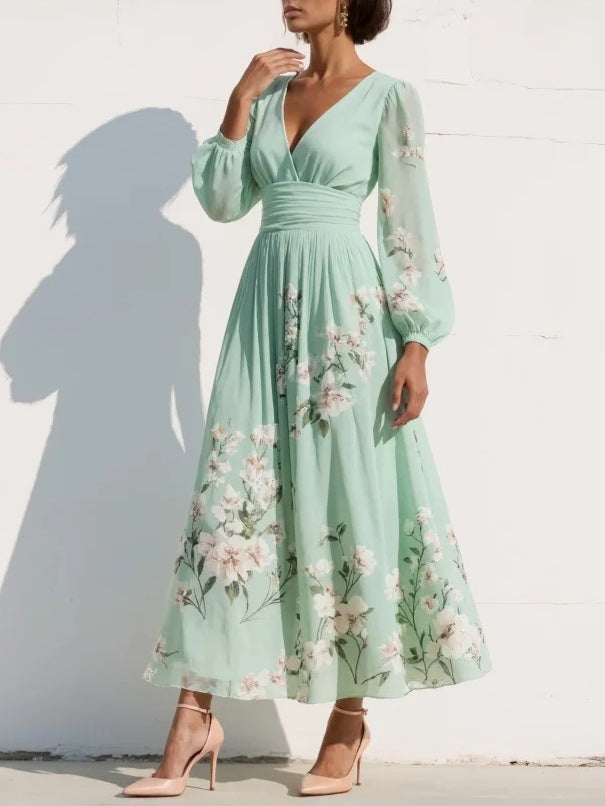 Robe midi vert clair avec décolleté en V plissé en chiffon