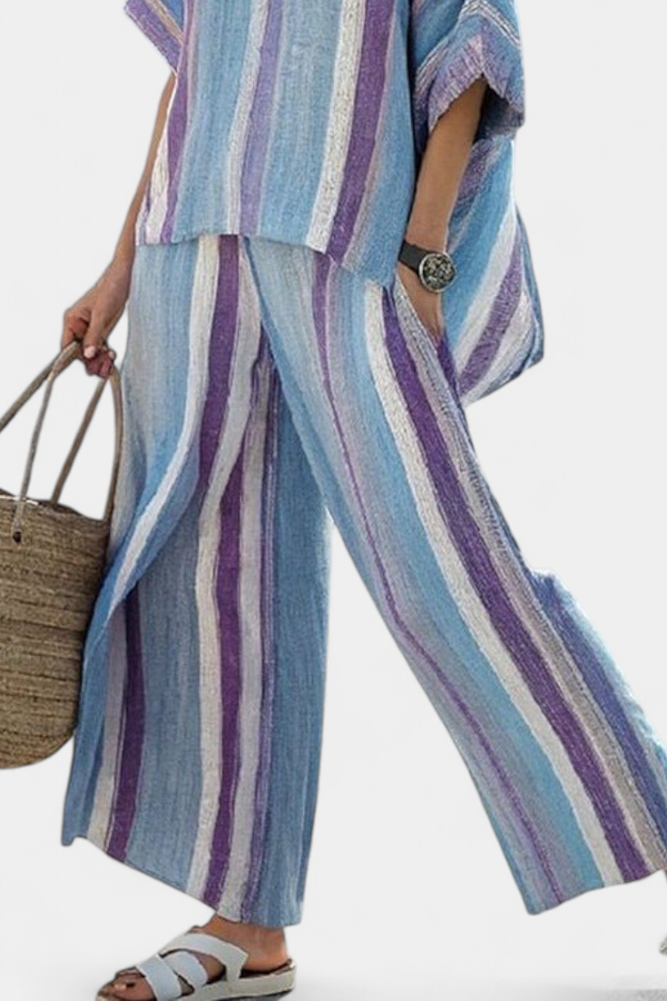 Ginevra — Haut élégant en ton mauve pastel et pantalon en lin rayé